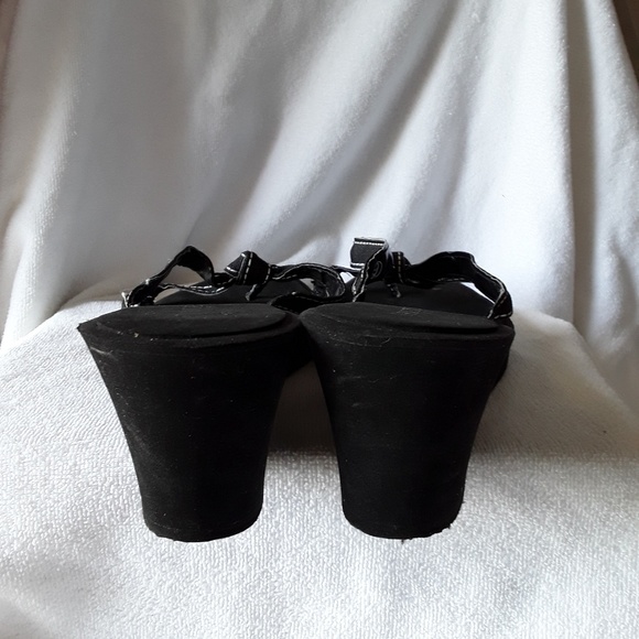 White House Black Market😀😀😀Size 9 - Picture 4 of 8